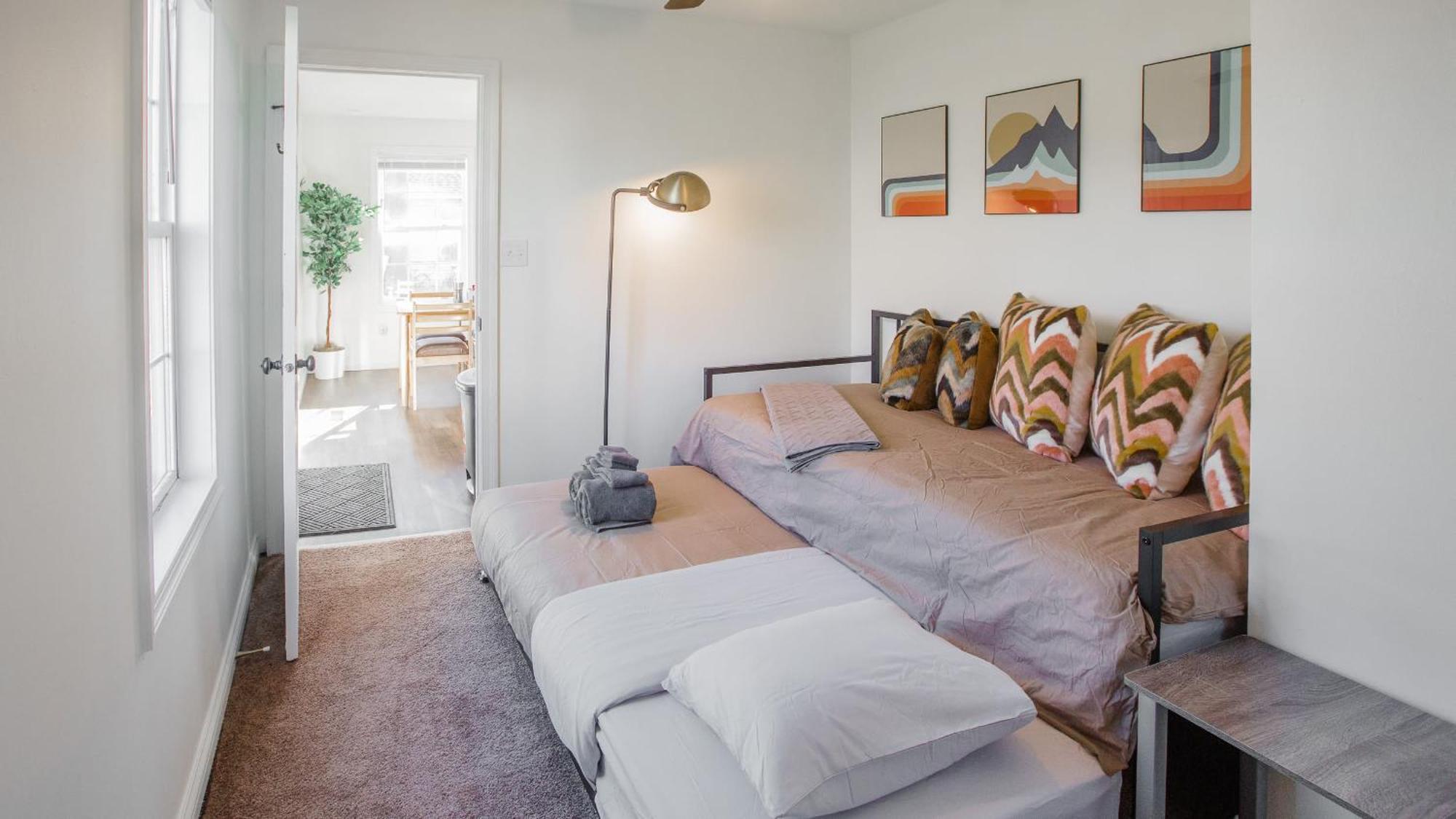 5 Mins To Speedway! Walk To Zoo, Wr Park, Iupui! Villa Indianapolis Ngoại thất bức ảnh
