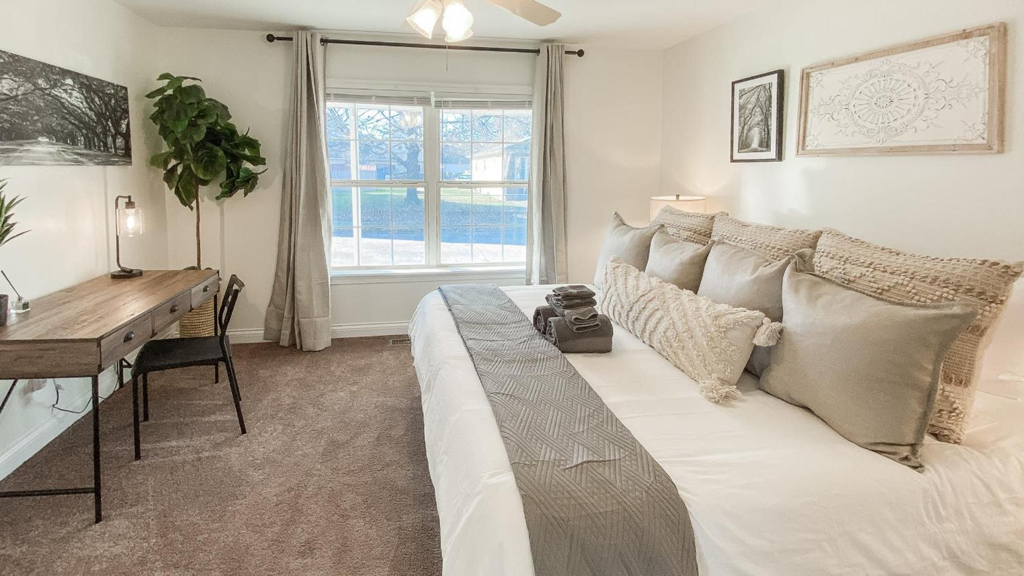 5 Mins To Speedway! Walk To Zoo, Wr Park, Iupui! Villa Indianapolis Ngoại thất bức ảnh