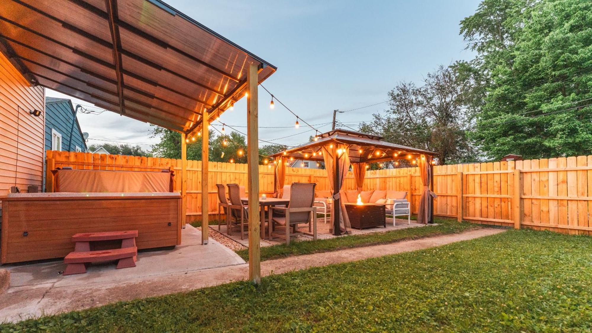 5 Mins To Speedway! Walk To Zoo, Wr Park, Iupui! Villa Indianapolis Ngoại thất bức ảnh